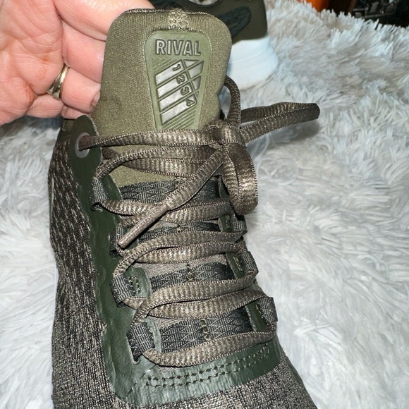 Men's Nike Rival Running Shoes Green And White Anthracite AA7400-300 US Size 8.5 - Picture 5 of 12